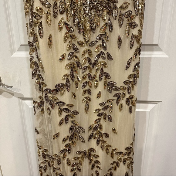 MAC DUGGAL | EMBELLISHED LEAF EVENING GOWN #5107 - Picture 7 of 14